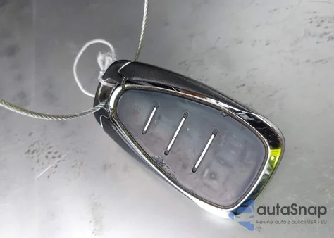 2019 Chevrolet Equinox Premier из США, поврежденный, VIN 2GNAXPEX5K6199028